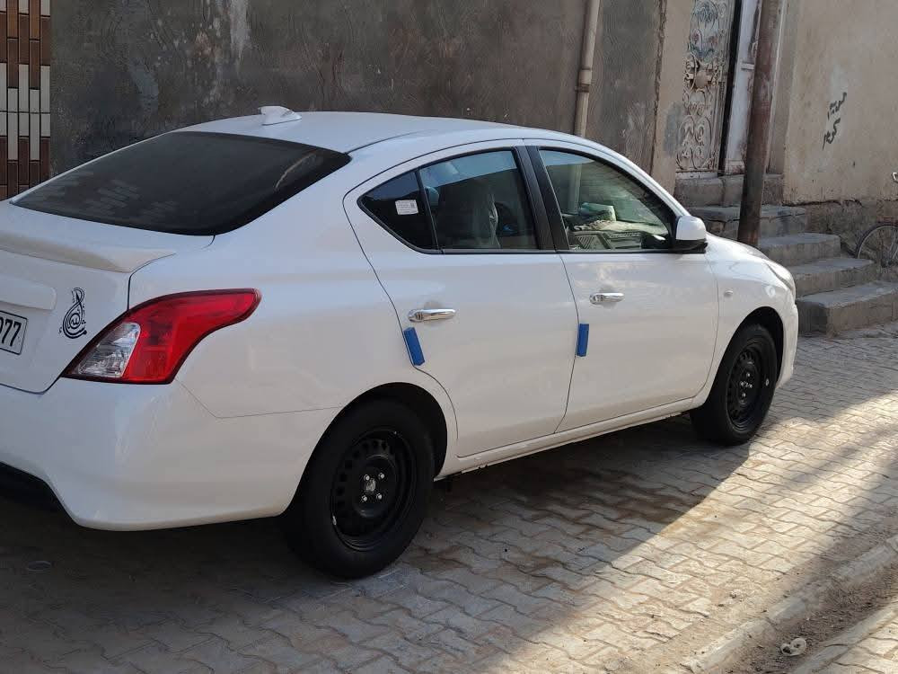 نيسان سني هندي مديل 2024 ماشيه 24 الف رقم اربيل دولي عنوان نجف  سعر125
***********
