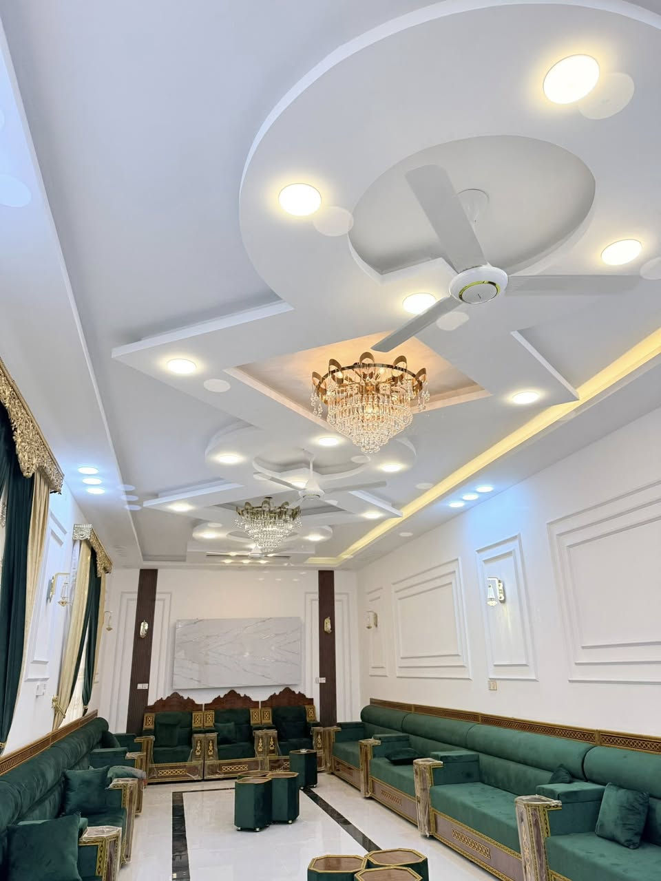 ديكورات جبس بورد
أحدث التصاميم كادر
متميز لعمل الديكورات
والاصباغ الاستفسار
***********
***********
#المثنئ@@
