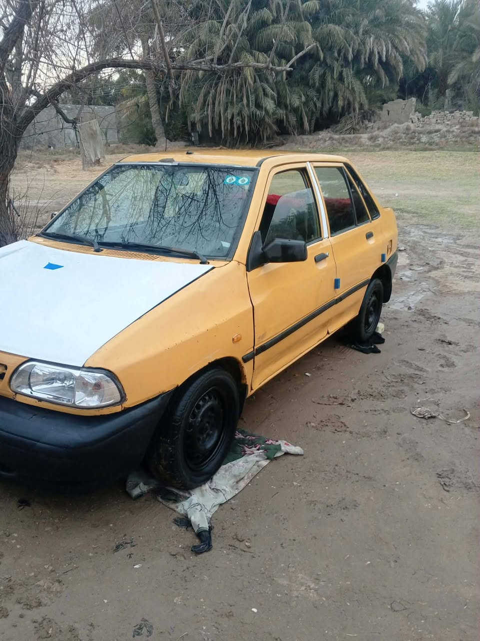 سياره لبيع مديل 2011 بسعر 25 ورقه بيها مجال هلي اغماس
***********
