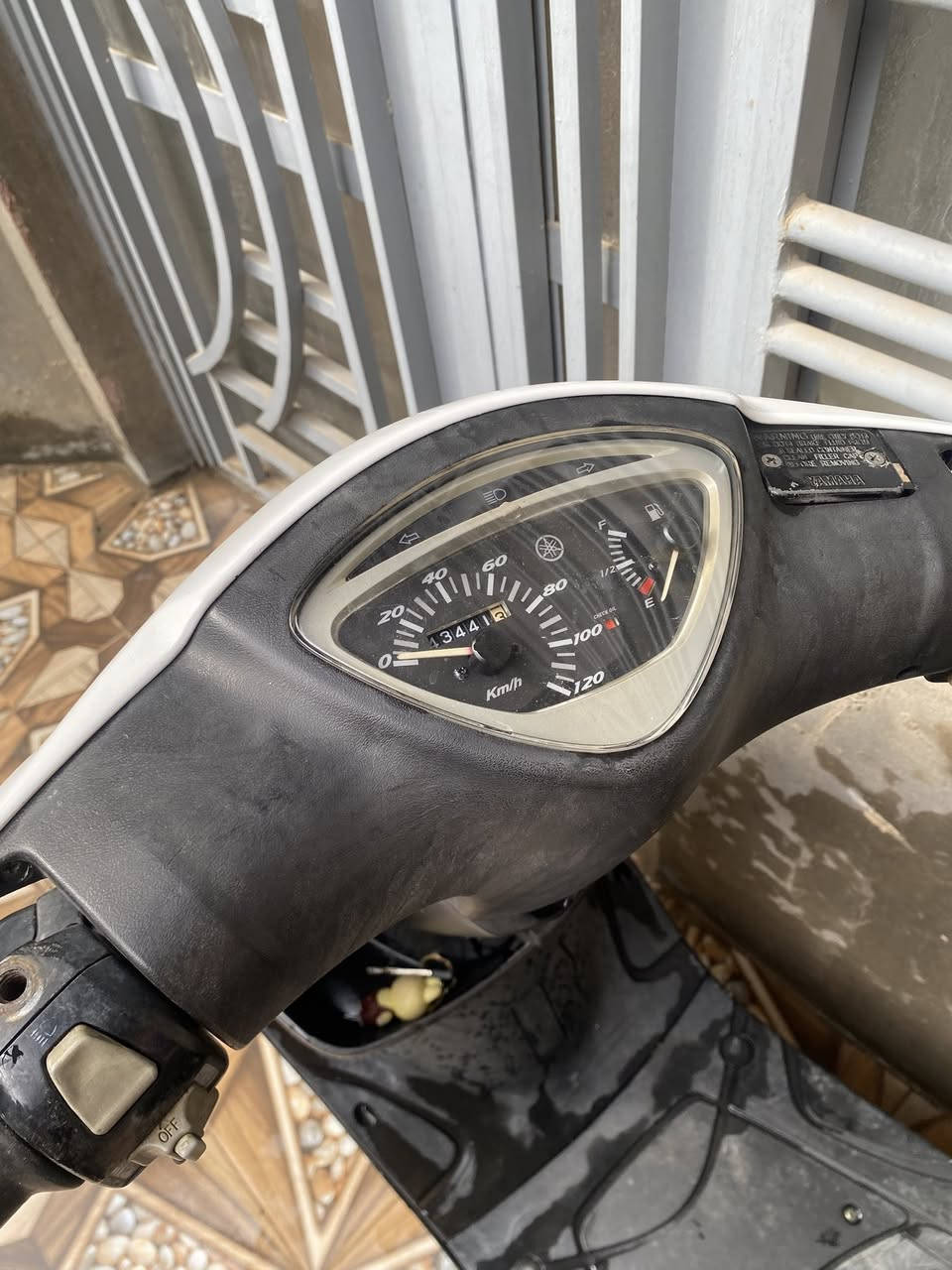 دراجه ماكس عدله نضافه فول وكاله باسمي مامفتوح بيه. ولابرغي اخذه وفحصه وين متريد حلال كلش نضيف قيم وخذه والله ماصارله ٤اشهر من نزلته اجاني شغل وبعد مااحتازه ومركونه بالبيت


**إذا كنت صاحب هذا الإعلان وتريد حذفه لأي سبب، رجاءا أرسل رسالة إلى الدعم الفني**