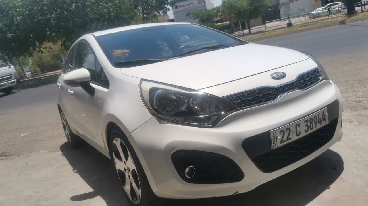 🚗 للبيع – كيا ريو خليجي 2013 (فل كامل – أعلى مواصفات) 🚗
✅ موديل 2013 – خليجي
✅ محرك 1.6 لتر
✅ رقم أربيل
✅ السنوية مجددة لغاية 2028
✅ ممشى 156 ألف كم فقط
✅ فتحة سقف (سلايد سقفية)
✅ شاشة + كاميرا خلفية
✅ تحكم بالستيرن 
✅ جام كهربائي
✅ قفل مركزي
✅ السيارة جاهزة من كل النواحي ولا تحتاج أي مصروف
اخوان اني مكلف بلنشر مااجاوب تعليقات📞للاستفسار والتفاصيل أكثر:***********
