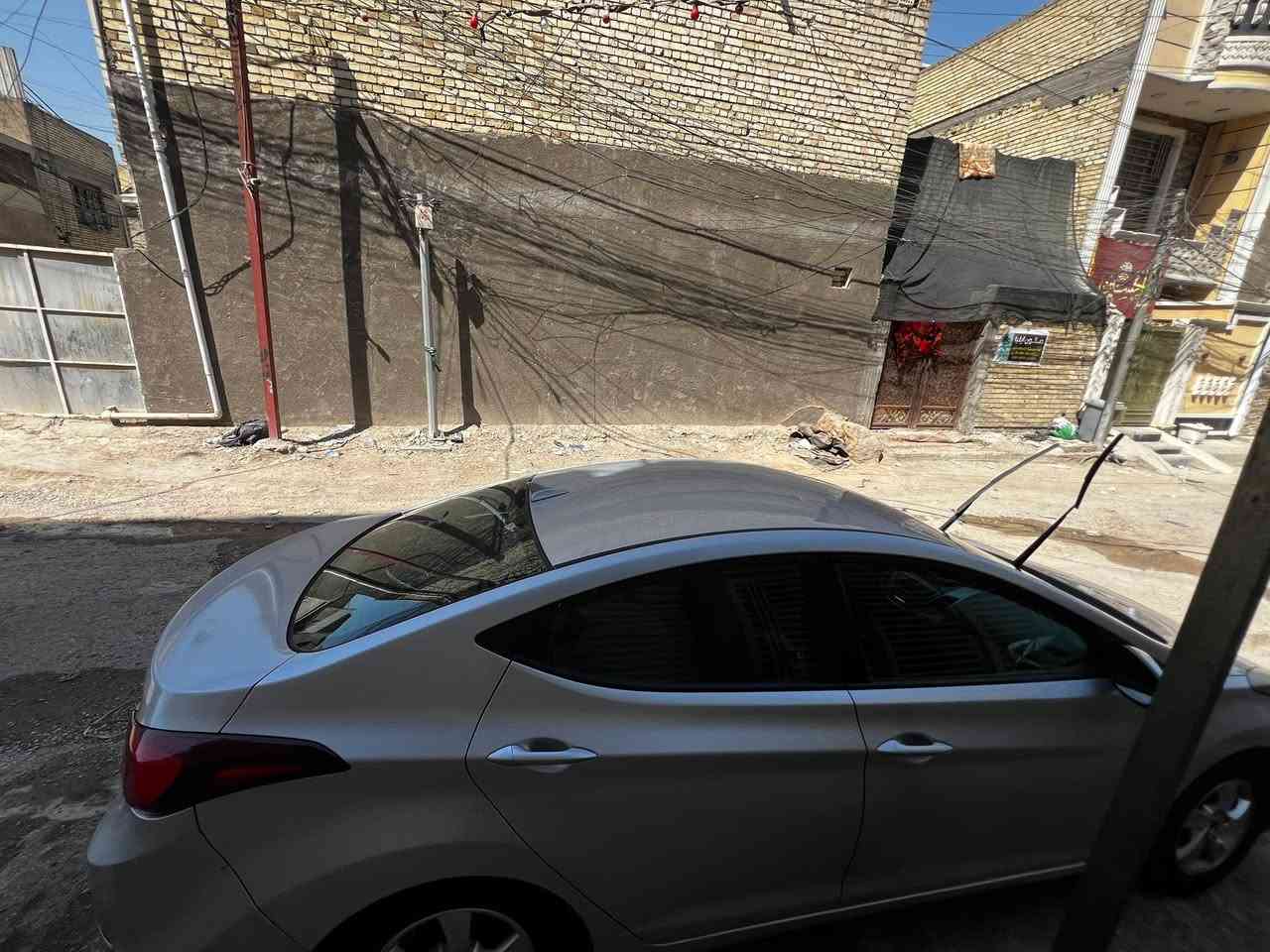السلام عليكم النترا 2015 امريكي گلين بدون ضربه رقم بغداد انگليزي تحويل مباشر السعر (120$) مكاني بغداد البلديات  *********** سياره نضيفه بدون نقص تبريد ثلج صدر نضيف
محرك 2000 مكفول هوه والكير السياره بدون حادث بدون ضربه السياره ليبل واحد بس البنيد يطلع بل سونار مبدل 
بدون تبديل الشراي يتصل
