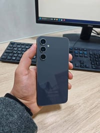 سامسونج S23 FE • ٢٥٦/٨ • نجف