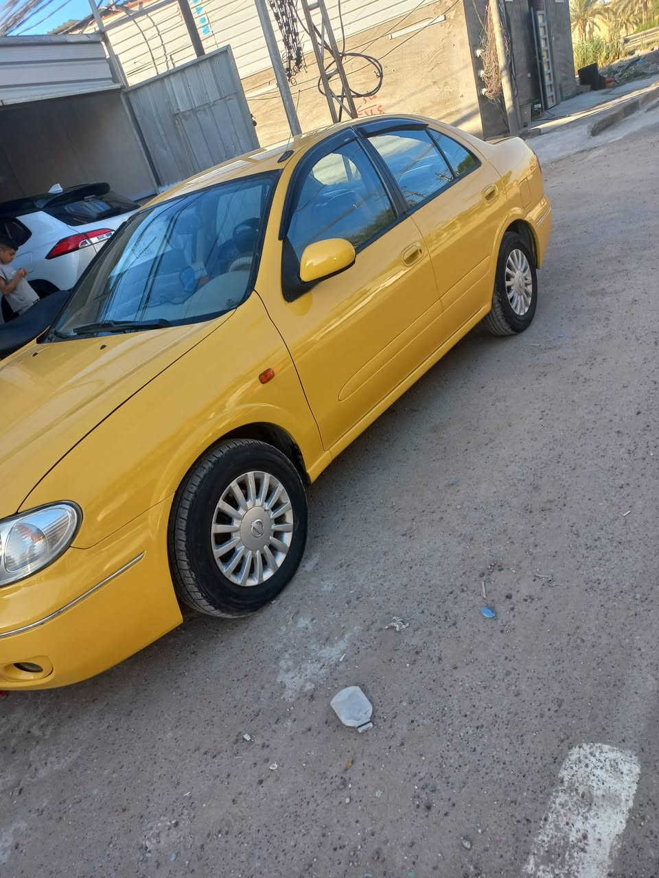 سلام عليكم نيسان/ ٩/ ١٦٠٠ محرك ابيض خليجي مكفوله من الضربه كير محرك تبريد تفئه تخم تاير صدر كله تمام بسمي تحويل بشرط مصفره مكاني بغداد صليخ هاتف *********** اتصل واي تفاصيل حاضر بيع فقط بدون مراوس
