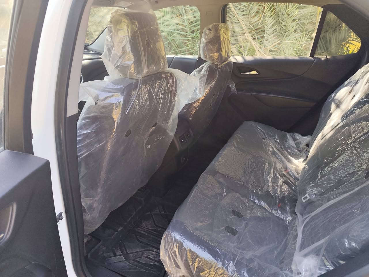 شفروليه اكوينكس 2020 فئه LT محرك 1500 توربو ماشيه 80 الف كيلو متر رقم واسط بأسمي بدون ضربه بيها بس الباب مال الصدر مبدل والباقيه كفاله عامه جاهزه من كلشي السياره حته تايرات شادهن قبل اسبوعين 
السعر 160 ومجال بسيط حق الجيه 
الرقم ***********
