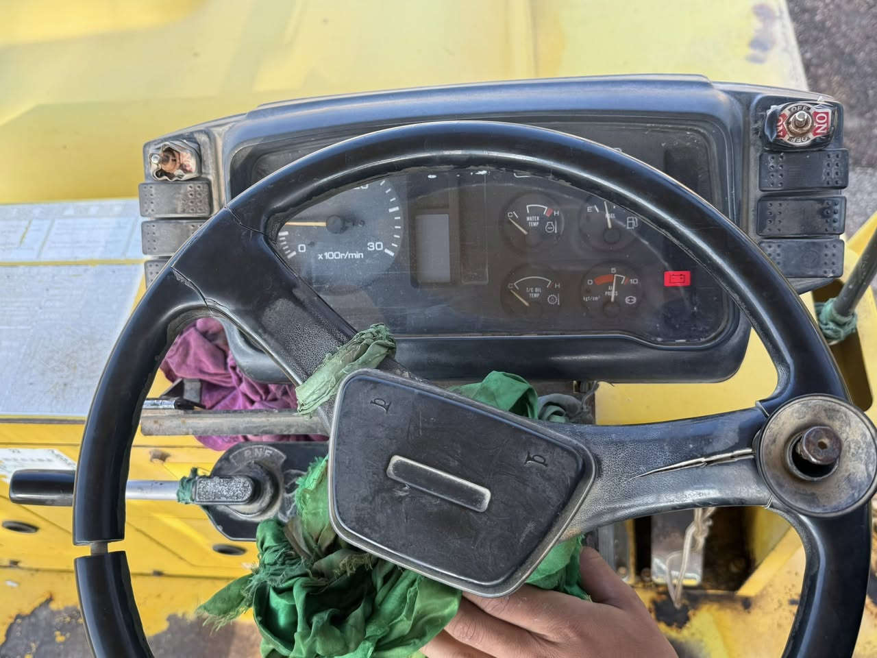 حادله للبيع مطاطيه كاوسكي  بطه الموقع كربلاء للستفسار التواصل عل رقم ***********
