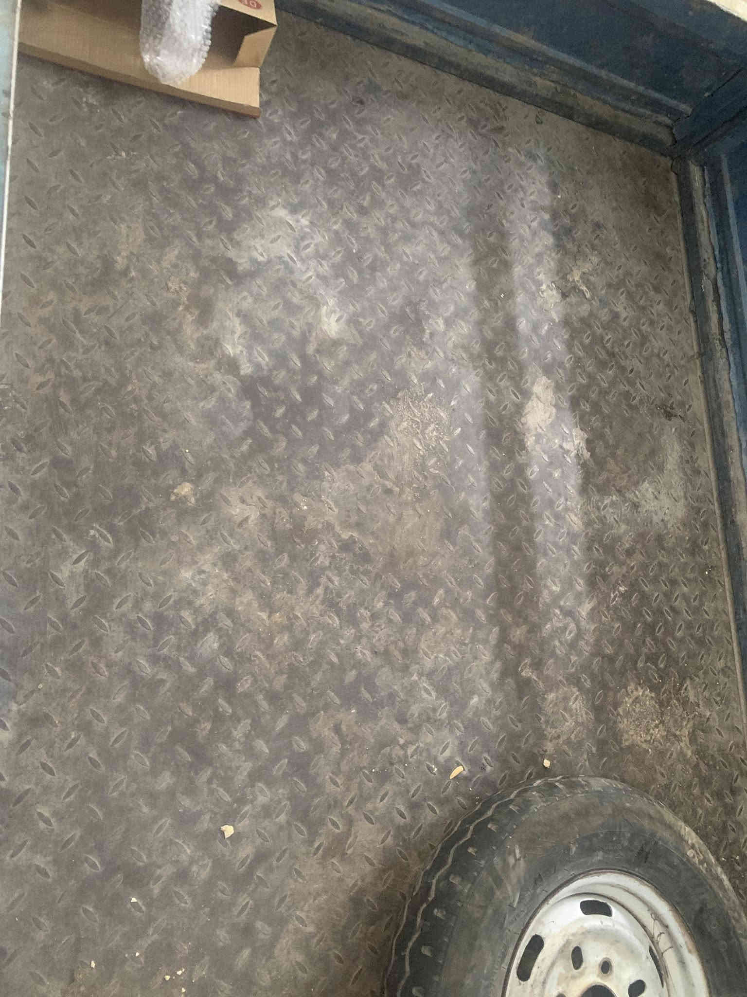 ستوته موديل 2014اوراق اصوليه مكفوله محرك 19تخم تاير جديد صدر ودبلات جدد ستوته خير من الله ربع مذب عليها السعر مليون و150وبيها مجال بسيط حك الجيه مكاني نعمانيه تقاطع سيد مالك ***********
