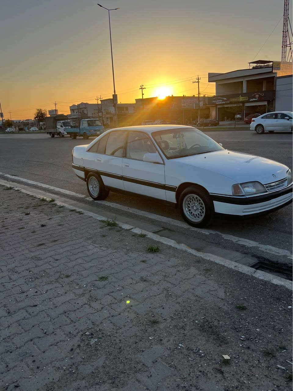 ئوپل ئوميگا موديل1992حجم 20بيلاد گير عادي گيرو محرك شرتت سنويه جديدد لحد2030بسمي بيها كوبون بنزين هه زه جديد سياره مابي نقص سبوغ حيزام جمالييه سعر48)بيها مجال بسيت ***********مكاني كركووك كركوك, العراق
