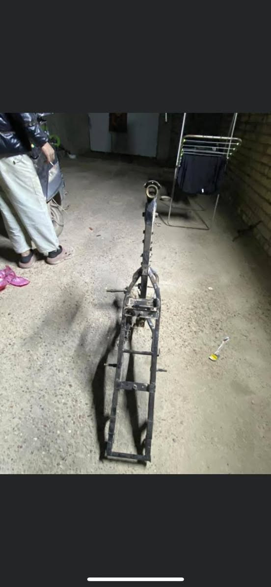 السلام عليكم شاصي بوكسر بدون اوراق مكفول من كلشي السعر ب50 قفلل مكاني بغداد الغزالية  للأستفسار ***********
