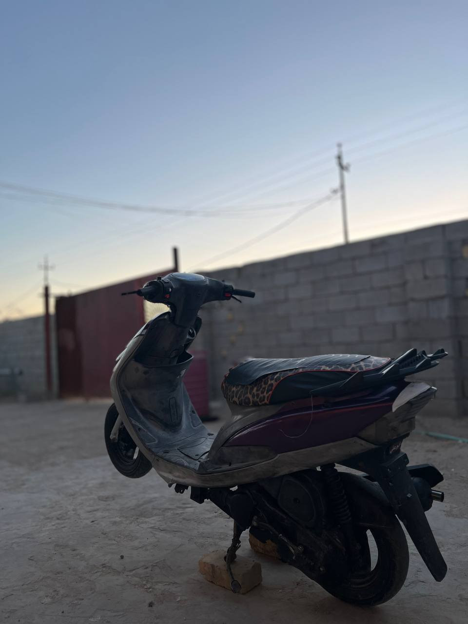 سلام عليكم  ماكس قجمه لبيع يوم راوس(ماكس عدل) خاتم واحد مفتوح مره واحده خير من الله (ناقصه بس سلف) 
لا تنقص ولا تبخر سعر 600(بي مجال  الطيبين) 
مكاني البصره القرنه الغثر ***********
