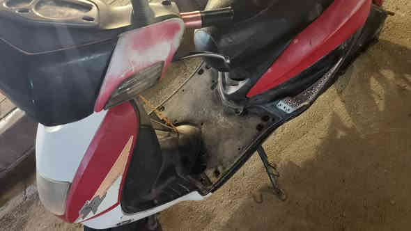 سكنس كوري + سلف هندر لايت هورن كلهه شغاله واستان تعليك مكسور وكابريتر يراوح مال جناي سعر ٣٥٠ بيهه مجال للشراي مكاني بغداد مدينة الصدر اورفلي ***********
