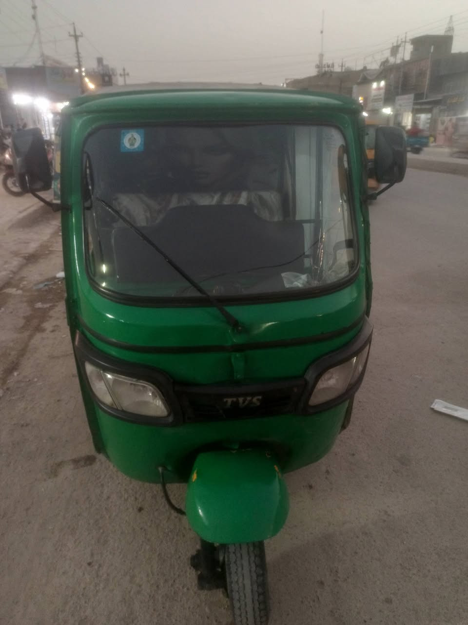 السلام عليكم تكتك موديل 21
بيها وصل استلام سنويه ورقم مخصص لها معامله كامله

محرك اكسن مكفولات من تبخير وتنقيص والكشر شوف عينك صور كامله واضحه كهربيات كلها شغاله سبير تواير نضيفات السعر 4700 وبيها مجال للطيبين مكاني بغداد سبع قصور مو شراي لا تكسر بسعرها وبس تعامل فدوا


**إذا كنت صاحب هذا الإعلان وتريد حذفه لأي سبب، رجاءا أرسل رسالة إلى الدعم الفني**