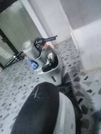 بوليسي • كهربائي • سلف مايشتغل