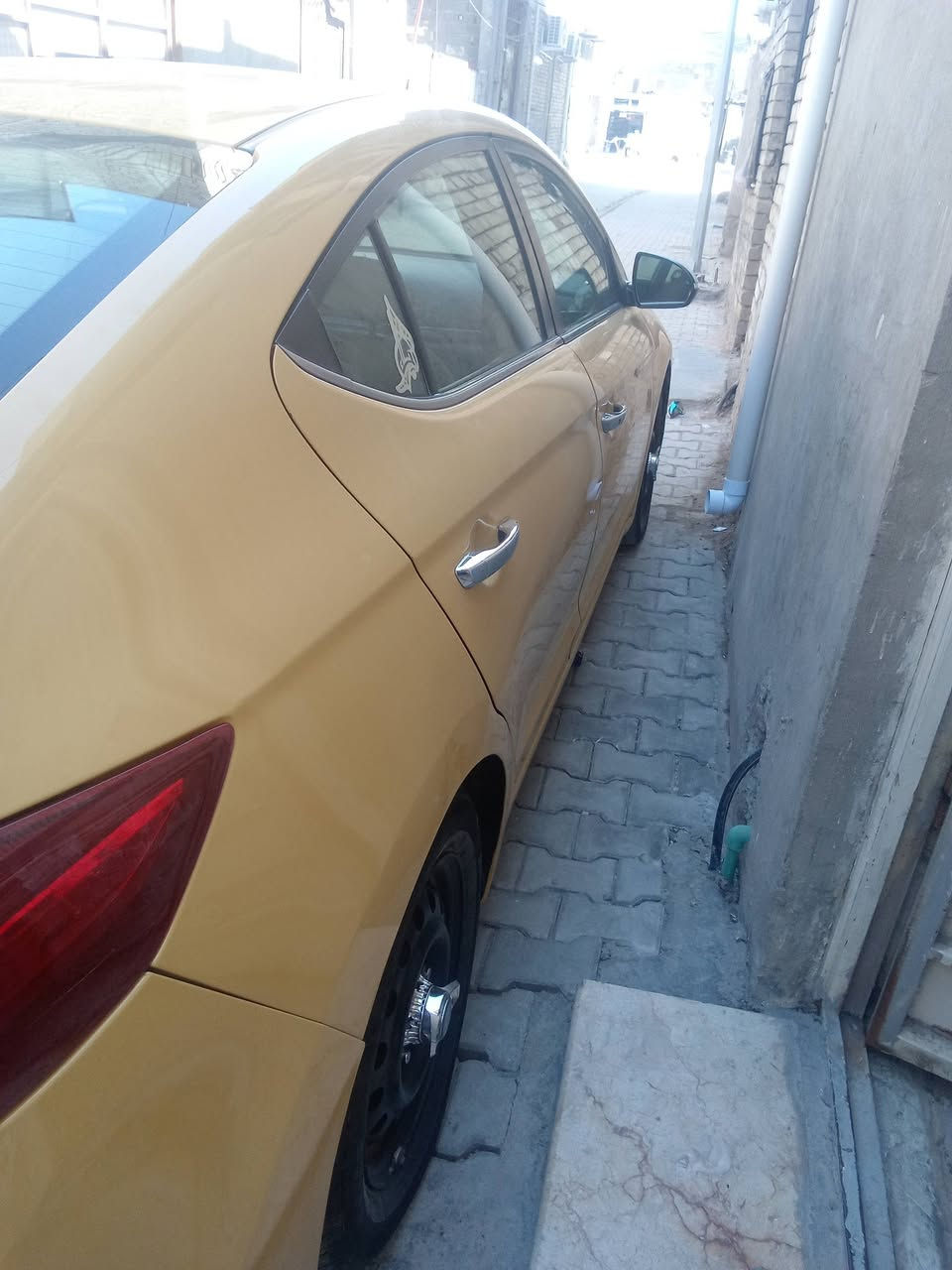 سلام عليكم النترء 17وارد أمريكي مصفره هيه وغرامات رقم راعيه ***********مكان حي وار
