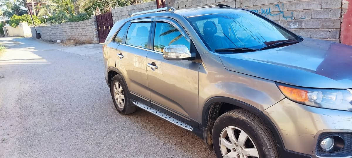 سورنتو 2011واد امريكي رقم ديالى بسمي شخصيا محرك 2400دوش صبغ 3 قطع بدون دواخل سعر 115وبيهة مجال بسيط مكاني ديالى بعقوبة الاتصال ***********
