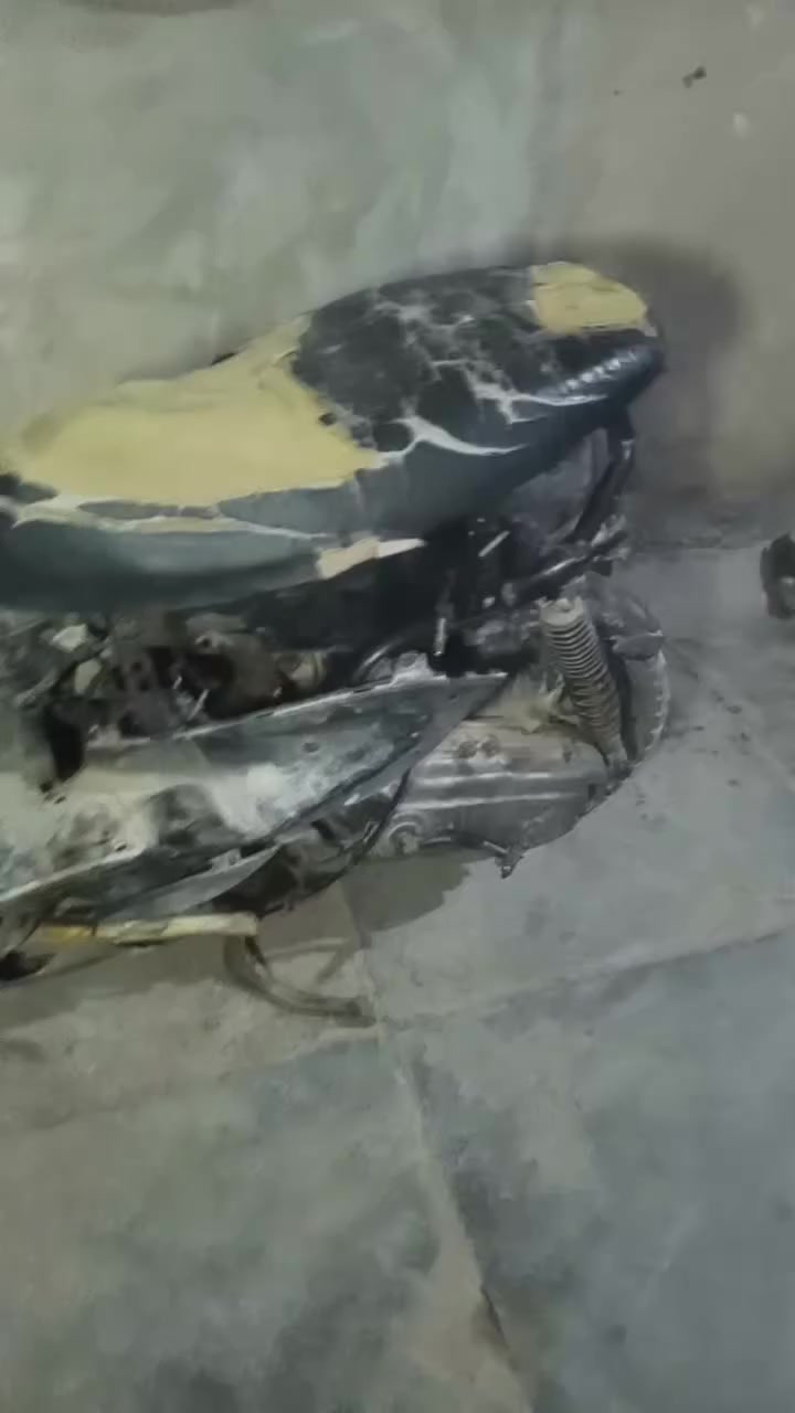 السلام عليكم خواني دراجه سكنس طفت قبل فترة وعفته طلعت كايمه هسه جفتته بوجه وبستم ولفات كملت لمكينه كله بس نسحك لبرقي مال جوين وعفته باقي التفاصيل بل فيديو رقمي *********** مكاني سبع قصور
