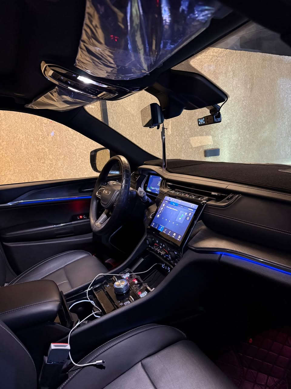 جيب 2024 اوفر لاند خليجي وكاله هارلم  فول مواصفات السياره مكفوله كفاله عامه ماشيه 9 الالف كيلو مغلفه PPF ضمان 5 سنوات السعر 495  وبيها مجال بسيط   الرقم *********** بغداد, العراق
