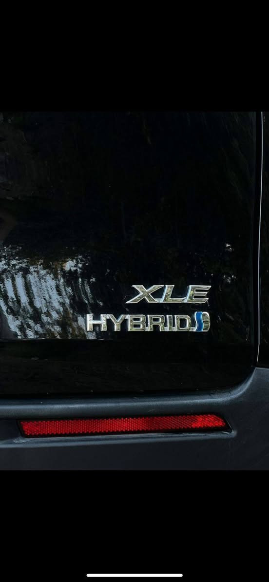 السلام عليكم #مكلف بالنشر
تيوتا سينا موديل 24xle

ماشية 30 الف صور الحادث

مرفقة العنوان الانبار القائم السعر 265 بيها مجال بسيييط
رقم بغداد  

***********
