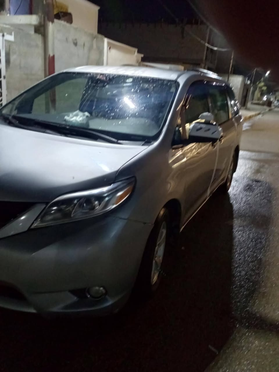 سينا مديل 11 جاملوغ وبنيد بدون دواخل
رقم بغداد تحويل مباشر 
تخم تاير مكينه بل صندوك
كير مكفولات شاشه لايت زنون 
سياره جاهزه 
نقصهه بس تبريد 
السعر 135 وبيه مجال 
مكاني دجيل 
الاستفسار اكثر اتصل 
***********
