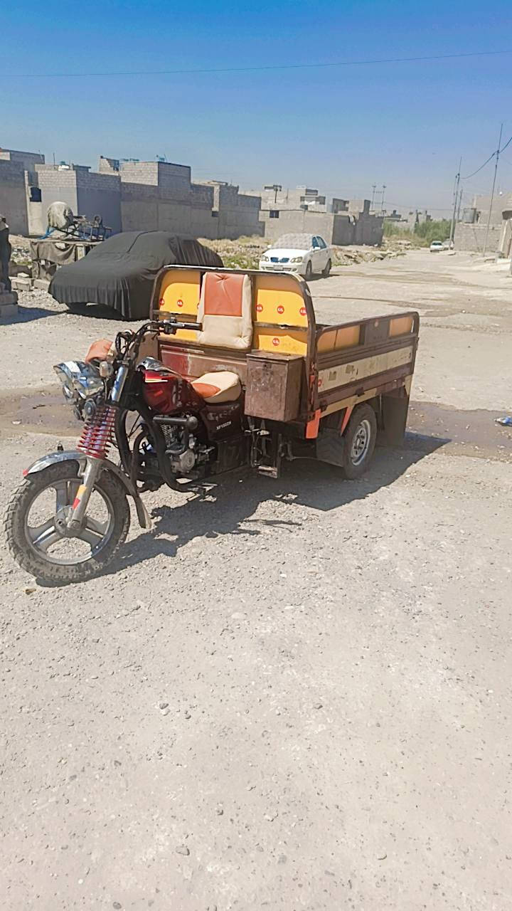 ستوته للبيع موديل 15 .منفيس موجود  كلها شغاله سلف  وايمنيه  شاصي شرط  محرك نظيف   سعر  800 وبيها مجال.👈  خابر عل الرقم ***********
