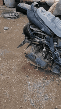 دراجه للبيع كوم حديد كفراته كامله العنوان التاجي ابو الجدايل الرقم 078...