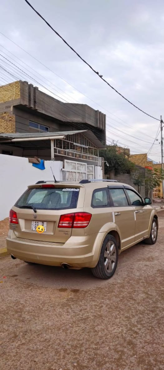 السلام عليكم    جورني موديل ٢٠١٠ رقم بغداد سنويه بأأسمي رقم جديد. السعر ٩٥ مع مجال الاستفسار اكثر الاتصال *********** مكلف بنشر لكم مني التحيه الاحترام
