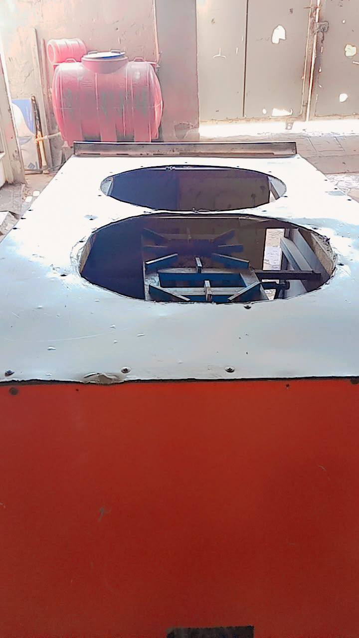 السلام وعليكم عربانه البيع مال البلبي وباكله الدوانيه حي العسكري شارع 30السعر 150وبيه مجال الاتصال بل رقم ***********وبيكم خير ودلاوه
