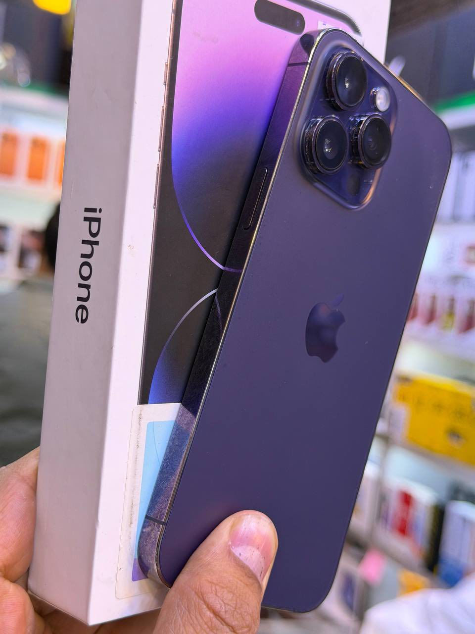 جماعة ال 14 برو ماكس  وفرتلكم اجهزه مستخدمه
نسخة الشرق الاوسط تك خط
نسخة الدبل خط 
نسخة الشريحة الإلكترونية e sim

ذاكرة 256

كامل الملحقات 

لمعرفة السعر الاتصال
***********    ☎️ واتساب
