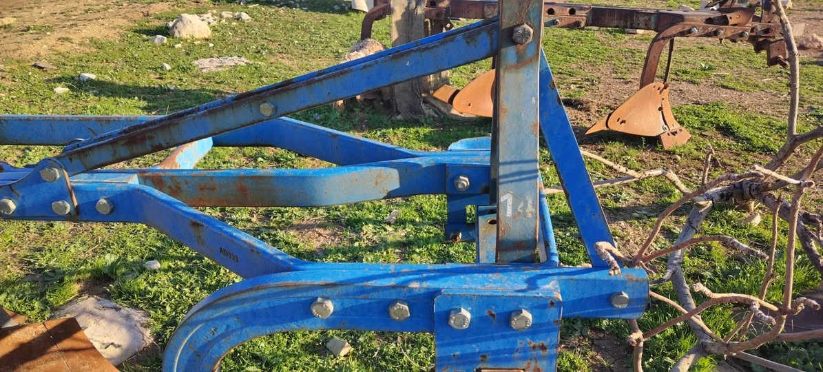 سێگاسنی فاوهەرەباشومەرخوبەکەرەقەم14قۆڵ مەجەك شوێن نزیکی هەولێرژم***********نرخ14مەجال أربيل, العراق
