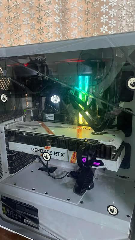 بيع مستعجل بيع مستعجل

كرت iGAME 3070TI ابيض ثلاث مراوح 

المعالج i7 11700k 

بورد B 560 كيكابايت 

مبرد مائي 240 كولر ماستر 

باور 700 gold كولر ماستر 

كيس كولر ماستر اربع مراوح ابيض 

رامات xpg 32g 3600 بيض عدد 4

M.2 1000g

M.2 256g

HDD 1T

شاشه كيكابايت 2k. 165h ips+  الضمان موجود 3 سنوات

+ ماوس وكيبورد وسماعه ماوس باد

سماعه  هايبر x كلاود 2

ماوي لوجتك g102 كيمنك RGP

كبيورد ميكانك z-686 red dragon  RGP

ماوس باد RGP

  وموجود وصل الضمان TiGER+ ups 2000 offline 

1500 وبيها مجال 

مكاني بغداد 

***********
