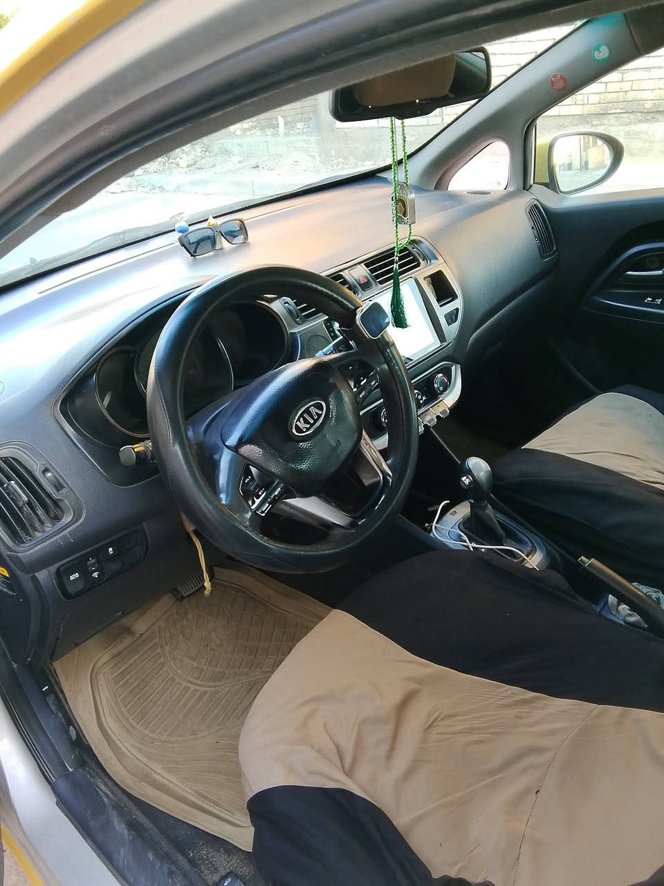 كيا ريو للبيع للاستفسار على الرقم ***********
