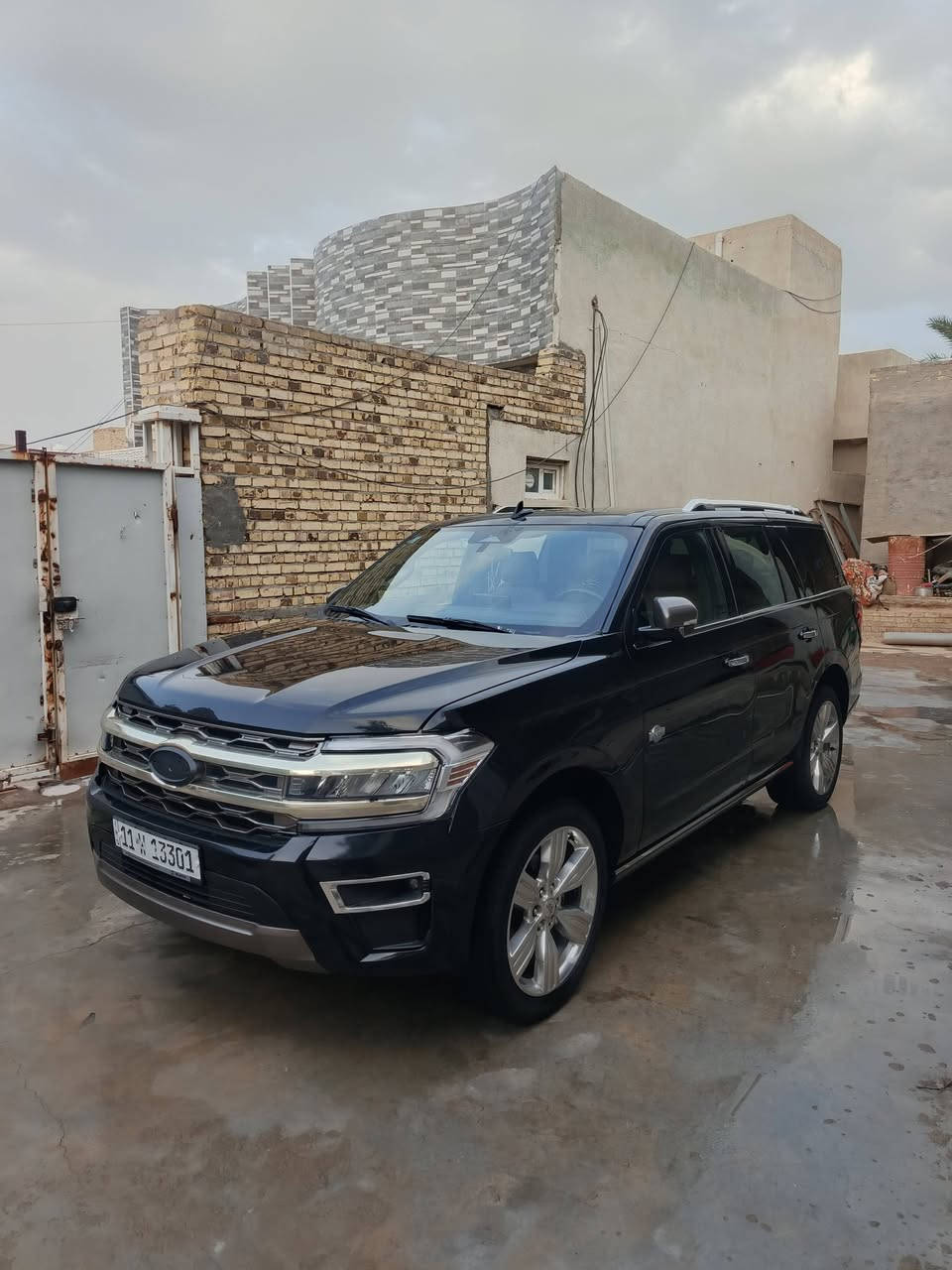 FORD EXPEDITION KING RANCH2022
مواصفات 
1KING RANCH 1\1فول اعلى فئه 
السعر360 وبيه مجال للشراي
1_ماشيه40
2رادارات كامره 360 
3 كشنات جلد تدفئه تبريد كهربائيات 
4 استيرن ميموري 
5 تحكمات استيرن 
6 عداد دجتل متغير الالون حسب المود
7 سبع موادت سياقه 
8 السياره مختمه بالكامل كنك 
9 سبع راكب ملكي  
10 تخم تاير جديد 
11 بنوراما
الأستفسار الرقم ***********
