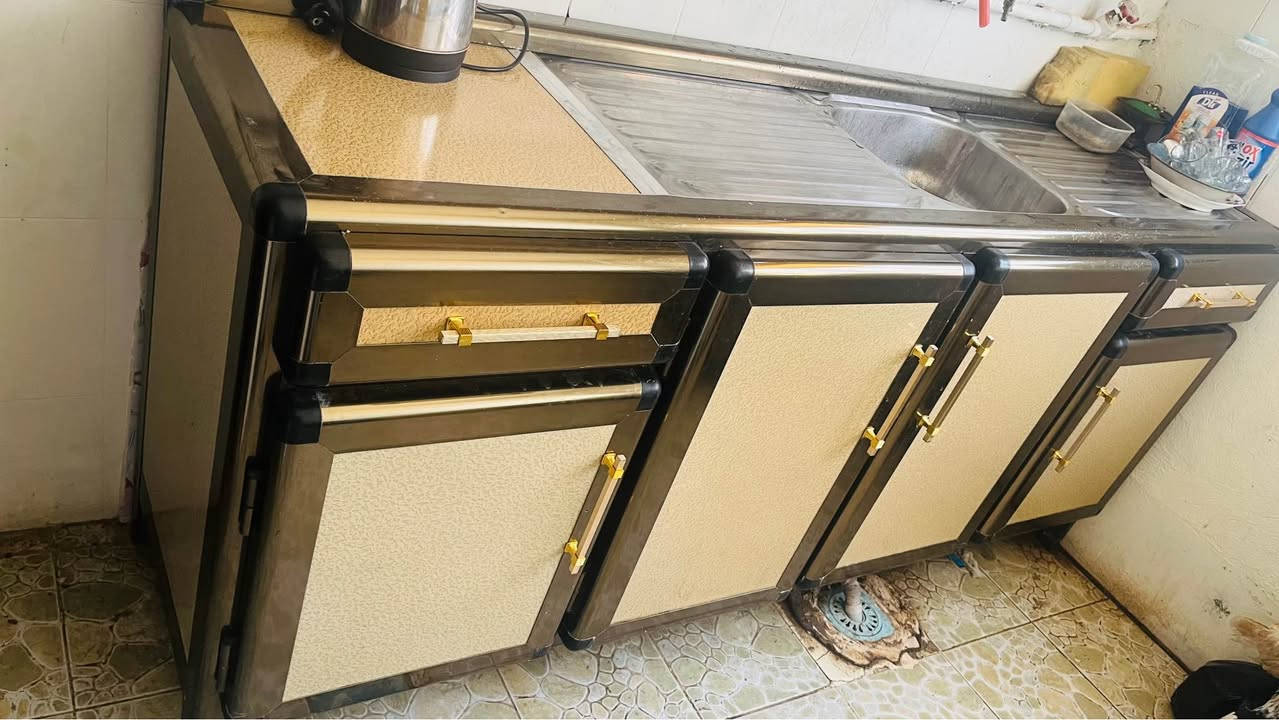 سلام عليكم كاونتر سنكي وملحق المنيوم نضيف جدا مابي اي اضرار مكانه بالجديده الثالثه للبيع وسعره 250 وبي مجال لشراي النجف, العراق


**إذا كنت صاحب هذا الإعلان وتريد حذفه لأي سبب، رجاءا أرسل رسالة إلى الدعم الفني**