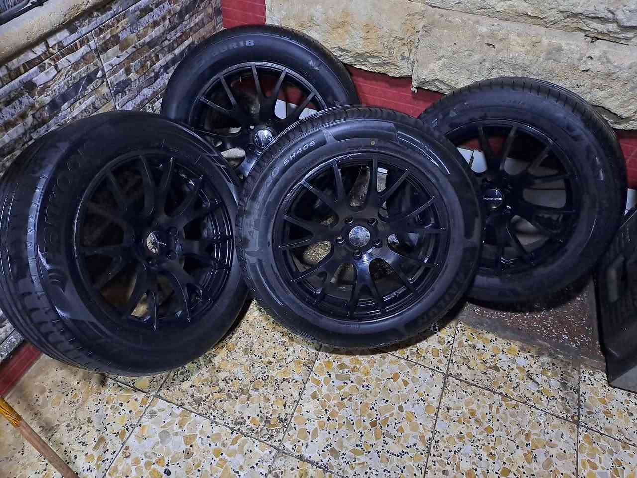 ويل وتاير حجم ١٨ مصبغ الويل وتايرات تعبانات نص عمر نهايتهن ٣٥٠ قفل شراي قفل *********** مكاني بغداد
