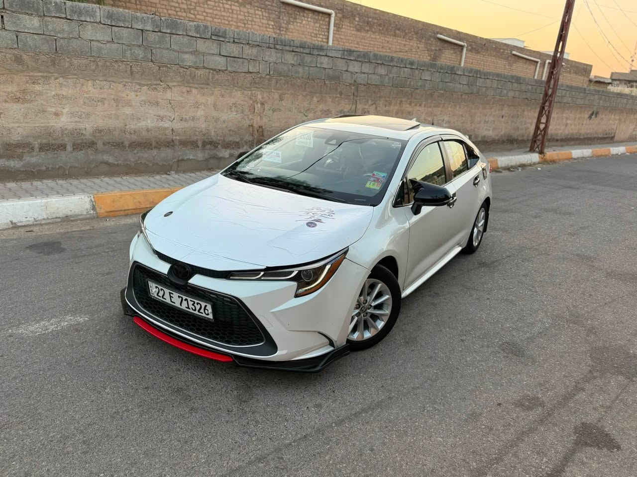 السلام عليكم تيوتا كورلا 2020 XLE محرك 1800 رقم اربيل بأسمي شرط التحويل هزه وفحص ورقم جديد كير ومحرك كفاله حجر بيئه وصدر وتخم تاير كله بشرط السياره كلين بدون حادث سرقه بس بنيد بدون ارباك كله بشرط السونار وين ميعجبك افحص  السياره فول مواصفات فتحه بصمه كشن جلد كشن كهرباء تدفه وتبريد بل كشنات رادار امامي جانبي خلفي بك لايت لد زنون عالي وناصي وحاجب سستم كاربون فايبر  ويل كب بلادي سعر 138 وبيه مجال بسيط  مكان السياره ديالى بعقوبه ***********
