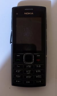 نوكيا • بطارية ناقصة • القاسم