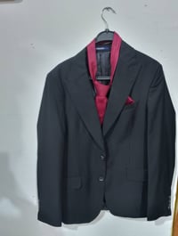 بدلة تخرج للبيع بسعر مناسب  07742276787