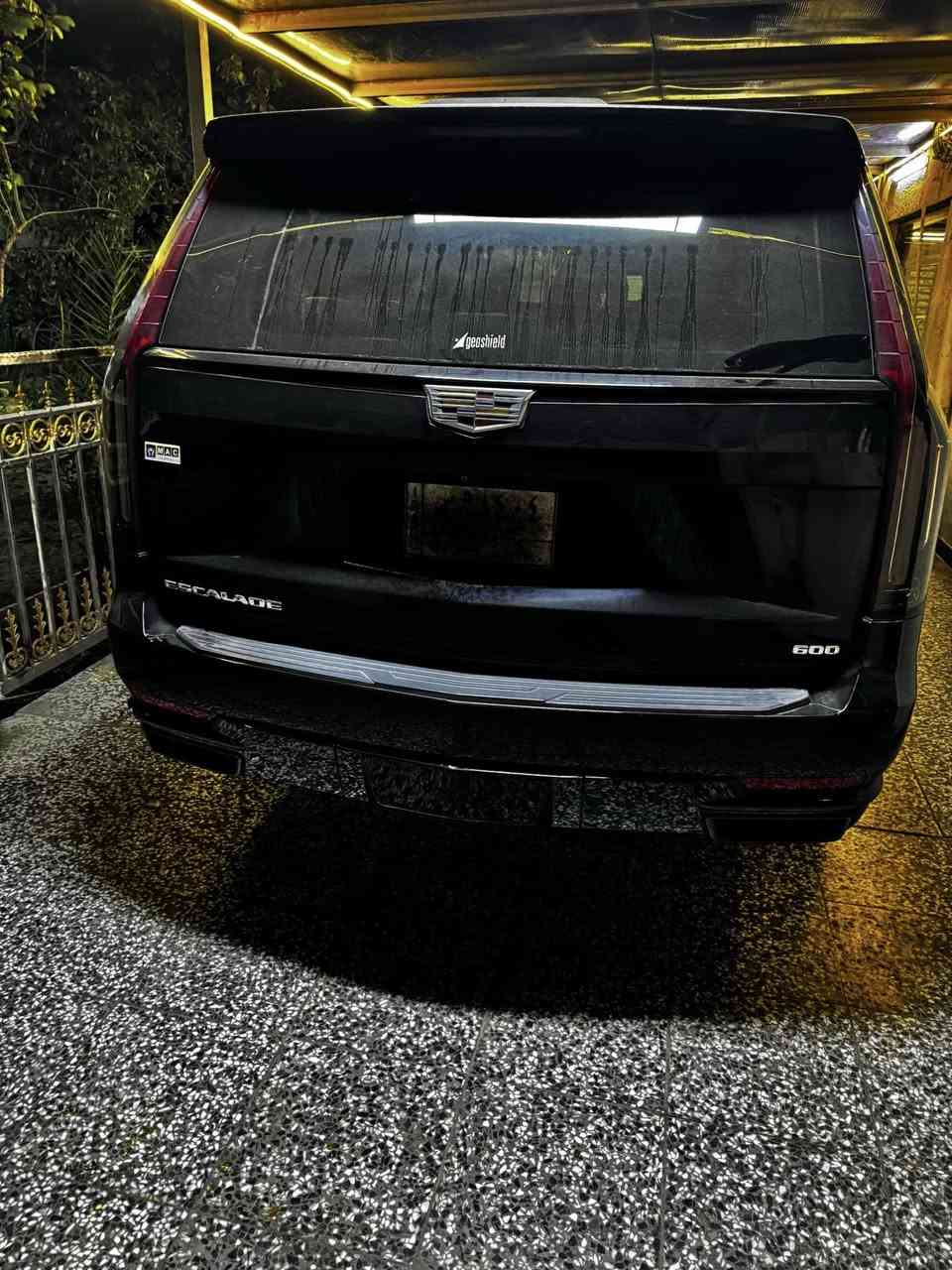 السلام عليكم 

كاديلاك اسكاليد 2021 

فول واحد على واحد سبورت 

مكفوله كفاله عامه 

مغلفه ppf 

رقم بغداد 

مكان سياره بغداد 

***********
