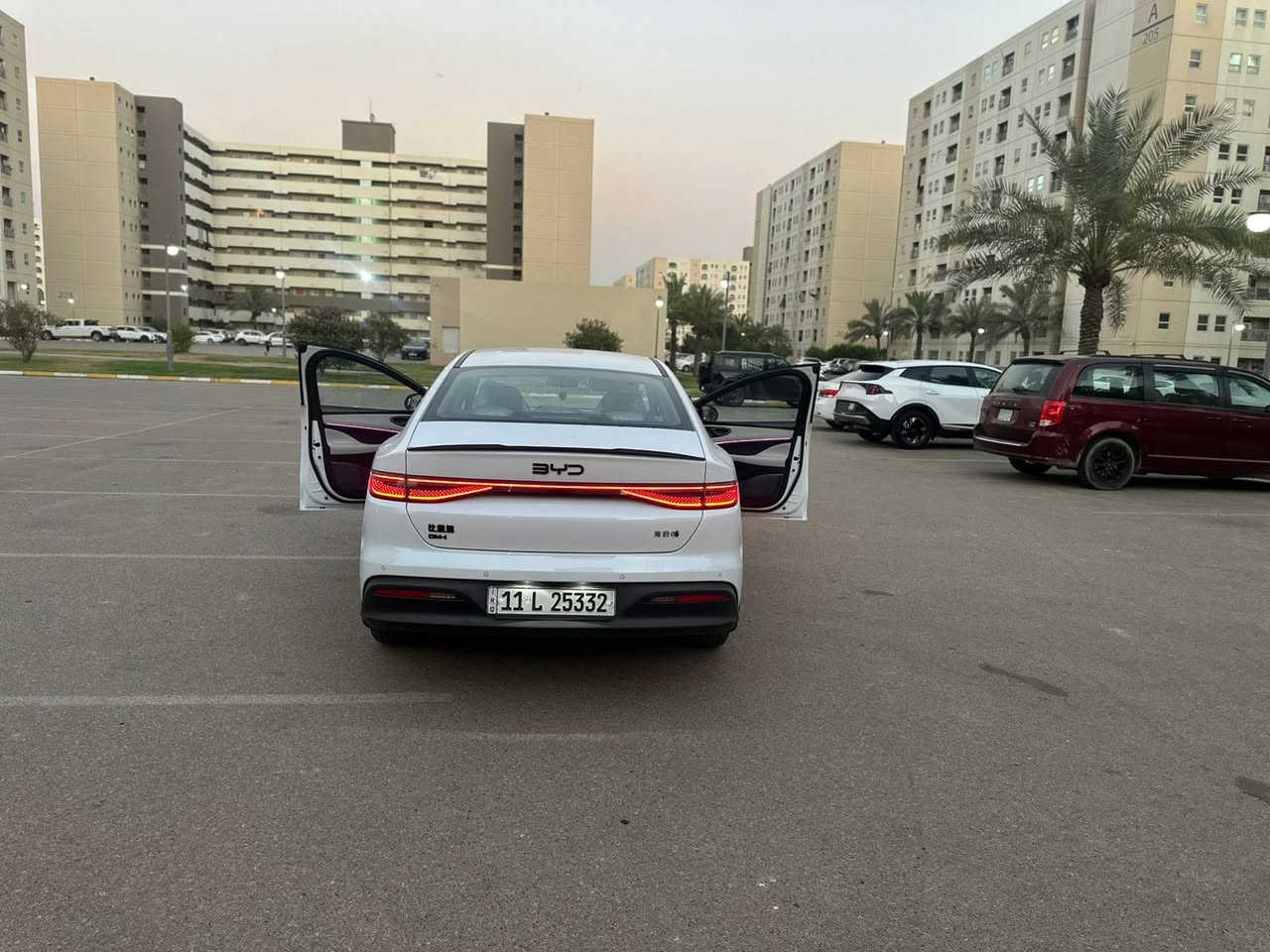 السلام عليكم سيل 5 كفاله عامه موديل 2025 من كلشي زيرو بعدها ماشيه 3000 وبيها كماليات فول السعر 19مليون و800 للاستفسار الاتصال ب الرقم ***********
