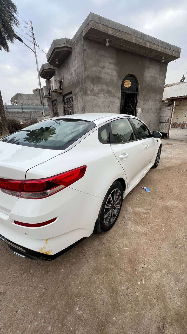 كيا أوبتيما (خليجي) - مال جناي
التفاصيل:
​نوع السيارة: كيا أوبتيما. 2019
​المواصفات: خليجي (أصل). 
​المحرك: 2000 (قوة وعزم، المحرك بشرط الفحص ومكفول من كلشي).
​المسافة المقطوعة:143 ألف كم فقط (مشي حقيقي).
​التبريد: ممتاز ما شاء الله ( قطعتين).
​الإضافات: طقم تايرات جديدة قبل فترة قصيرة شادهن.وشرط تايرات كوري
​الحالة العامة: السيارة بحالة ممتازة جداً وجاهزة  (السنويه جديده بأسمي ) . السيارة مال جناي وهاي صور كدامك وتجي وتشوف واني معتني بيه، 
كهرباء مالته كله جاهزه مع اشارت بلمرايات 
​المكان: البصرة.
​السعر: [193] (وبيه مجال  للشراي ).
اذا ما تعجبك لا تكسر بالسعر الله يرضى عليك
للتواصل والاستفسار: [***********
