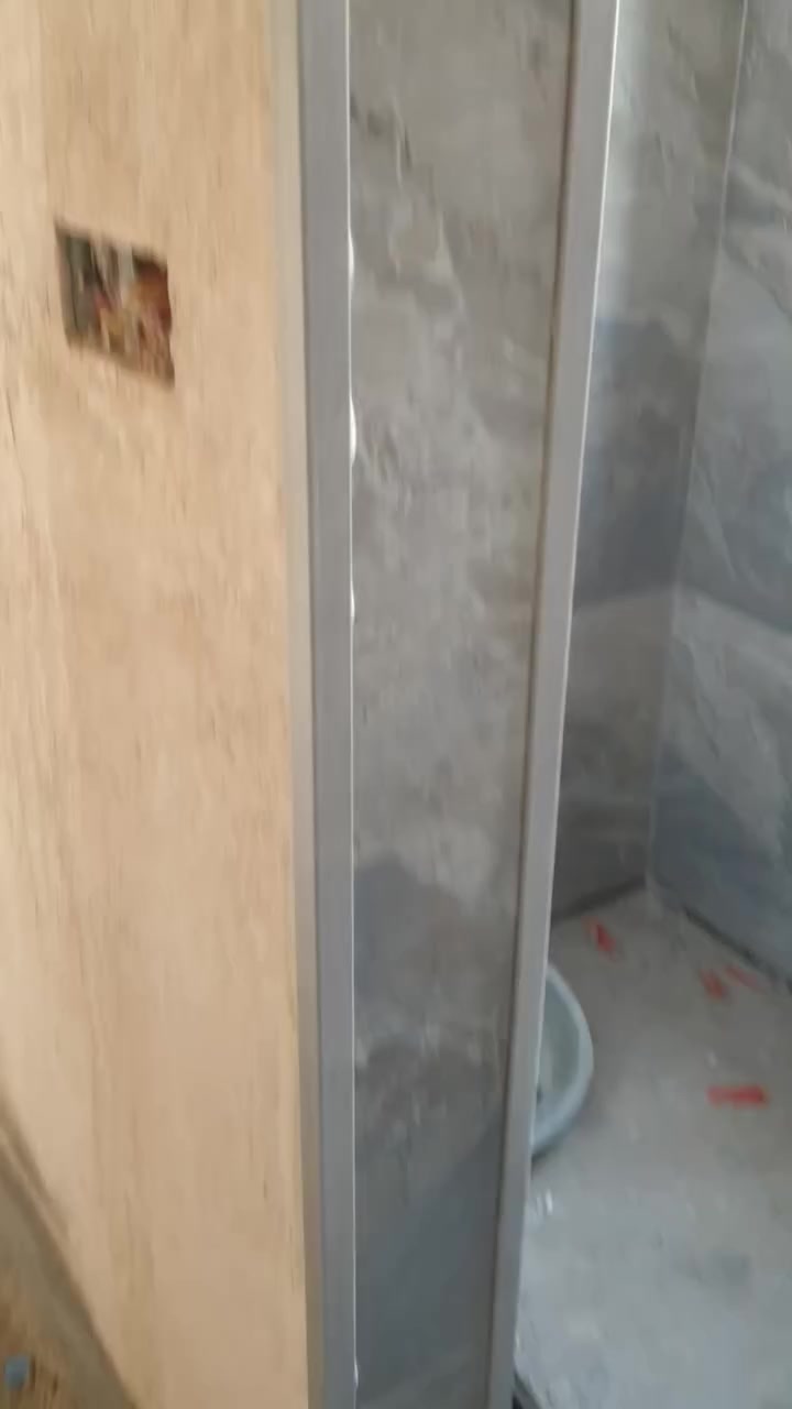 عملي من كربلاء مرمر وحجر ونقشات وسراميك ماده ***********   ***********وبورسلين ورضيات كولشي //
