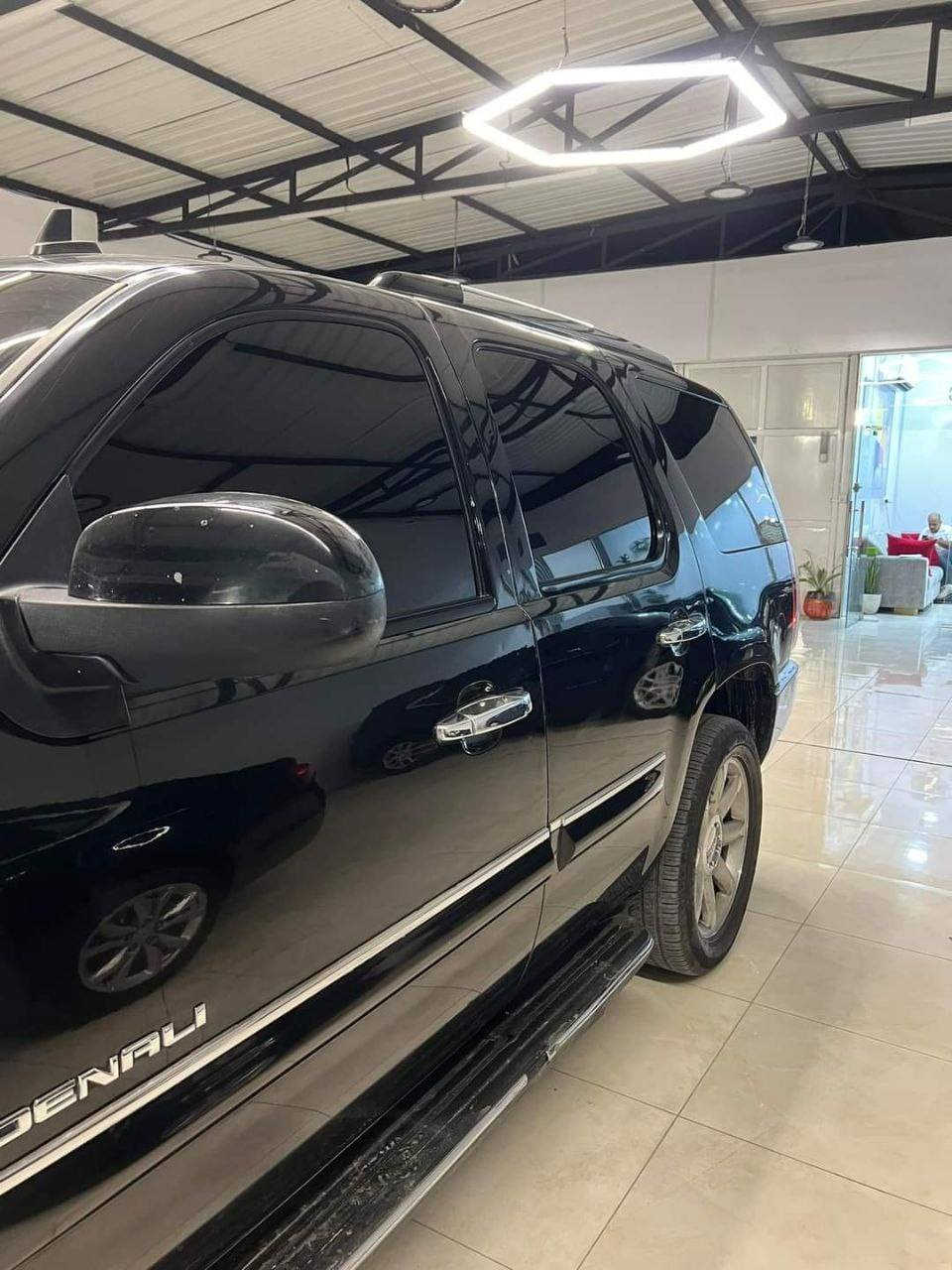 للبيع ... سيارة جمسي ملكي vip(ادوات) دنالي موديل ٢٠٠٨
فول مواصفات..
- فتحه قمارة بانوراما
-جنطة كهربائي
- تشغيل عن بعد
-كشنات كهرباء
-ارضيه دوشمه جلد
-حساسات
-تبريد وتدفئه
-داخل اوف وايت
-منظومة غاز اصليه وتانكي ابو ١٠٠ (غاز و بانزين)
-مكينه وكير مكفولات
-صاجات
-داخل ملكي جام الخلفي تضليل ملكي
- ٦ راكب
-تبريد ثلج امامي خلفي 
-شاشة عرض امامي خلفي (اندرويد)
-جنطه كهرباء 
-مري جانبيه شفط
-سستم صوت سماعات Boos
-كاميرا خلفيه
-حجم المحرك ٨ سلندر ٦٢٠٠
-تخم تاير كارتون
-اللون اصل ذهبي تغير شركة خليجي اصل للاسود
-وبعد هواي مواصفات سياره عالشركه مواصفاتها ومعروفه مواصفات الدنلي سياره مال جناي ومكفوله من الضربه والتبديل

للاستفسار الاتصال واتساب على الرقم التالي
***********
