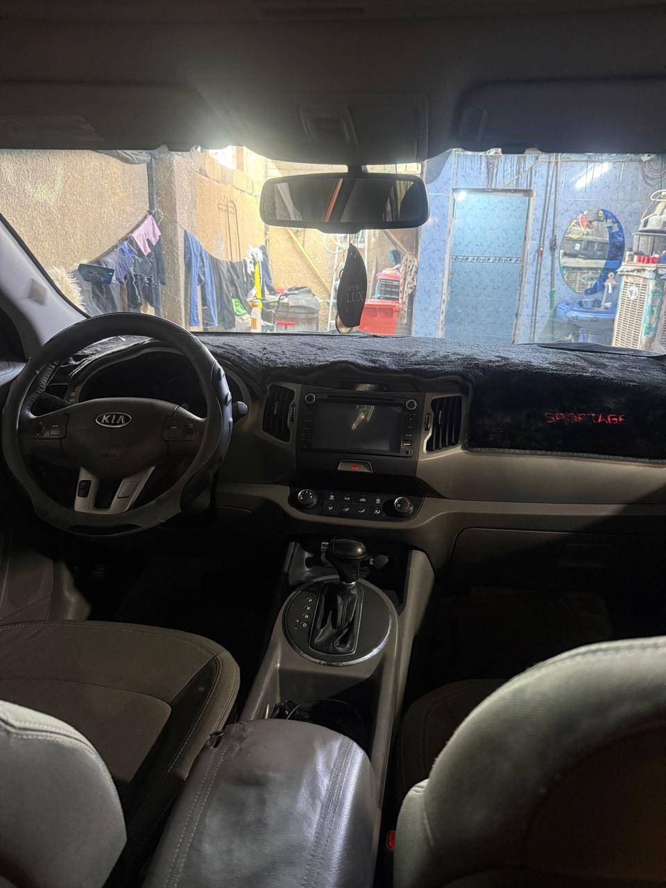 سلام عليكم سبورتج موديل 2013
خليجي لون مشمشي مواصفات بانوراما 5ويل كب شاشه جبيره لد نهاري اشاير بل مري مري شفط ماشيه 135حقيقي
السياره بسمي هزه ورقم جديد السياره جاهزه كير محرك مكفول صدر جديد تبريد جديد سونار منشور بل صور السياره احله من الصور السعر 142وبيه
مجال العنوان بغداد البلديات شارع المرور اتصال ***********
