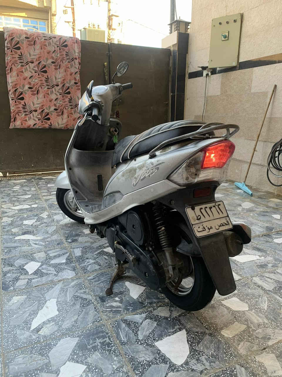 سلام عليكم ماكس منغولي مكفوله كله بلاد كابريتر سلف كله بلادي كهربائيات شغالة دراجه مصارلها هواي من طالعه من رمبه سعر 600وبيه مجال مكاني بغداد بلديات ملاحظة [مكلف بل نشر هاذا رقم صاحب الدراجة ]رقمي ***********
