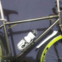 بايك رياضي موديل 700C  حجم 28 اصلي باله كسر حاويه  غير مستخدم بالعراق ...