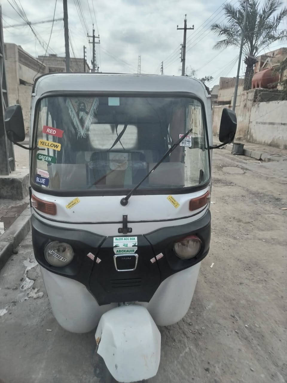 سلام عليكم تكتك للبيع موديل 2021 اوراق شاكر ابو لمجر تكتك خير من الله كشرته كفاله دوسه بلاديه محرك مجفت مره واحده فقط عنواني العمارة الماجدية السعر 6250 وبيه مجال حق الجيه اتصل ***********
