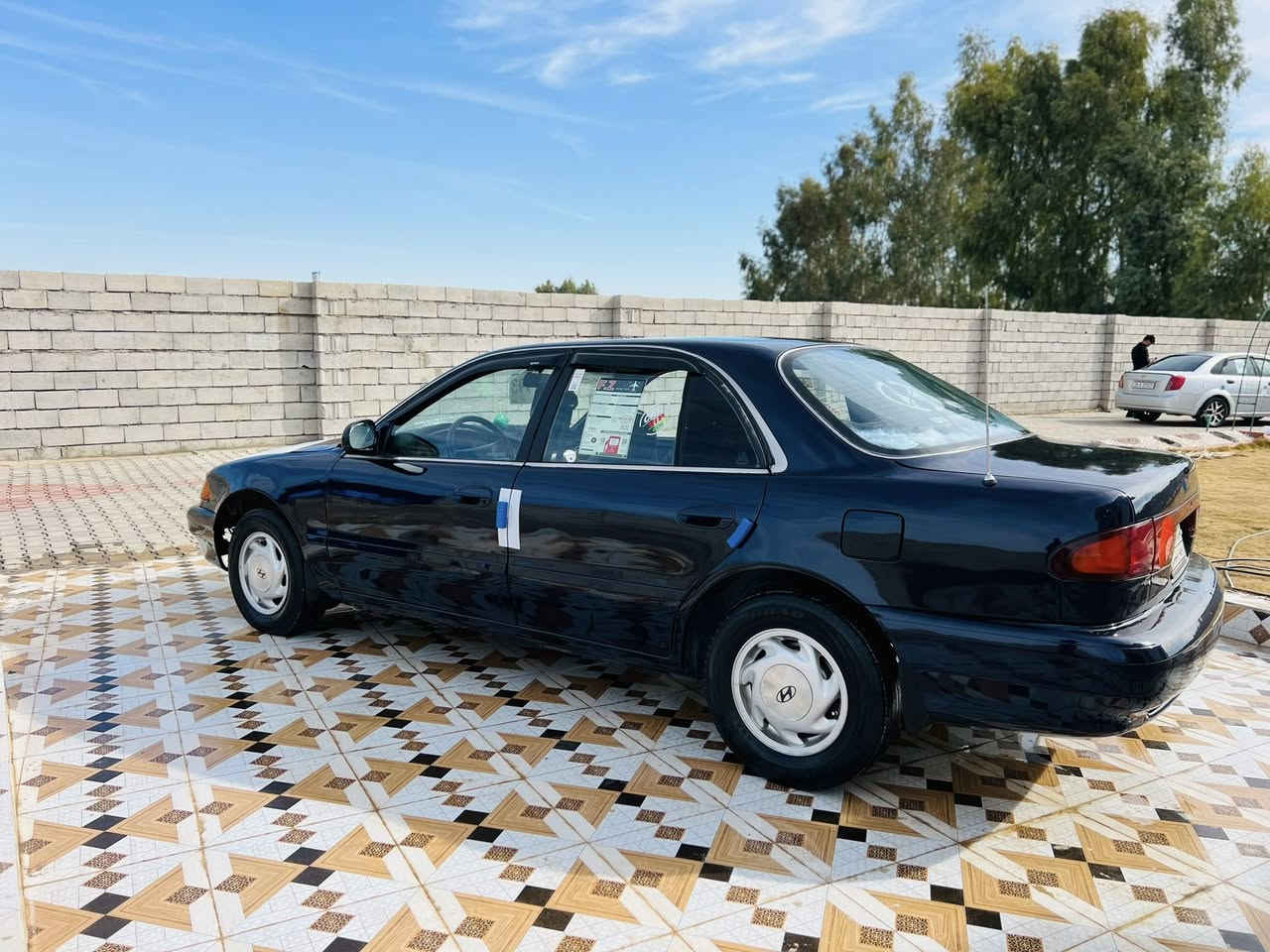 سلام عليكم للبيع سوناتا تو موديل 1994 سنويه لسنه 2028 مشروع كير اوتماتيك شرط محرك فل شرط تخم تايرات جدد سياره جاهزه ماناقصها شي صبغ عام جماليه بدون اي معجون السعر 48وبيها مجال المكان تكريت للاتصال ***********
