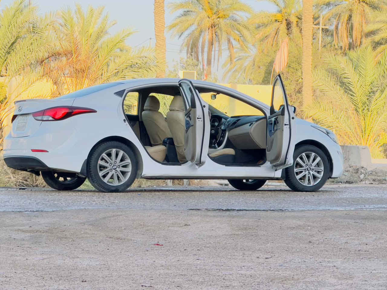سلام عليكم النترا موديل 14 شكل 16 سياره فول عدا البصمه وكفاله من ضربه وصبغ وتبديل رقم  سليمانيه تحويل وكاله مضمونه  سياره جاهزه   السعر 118 وليه مجال  مكان السياره كربلاء ***********
