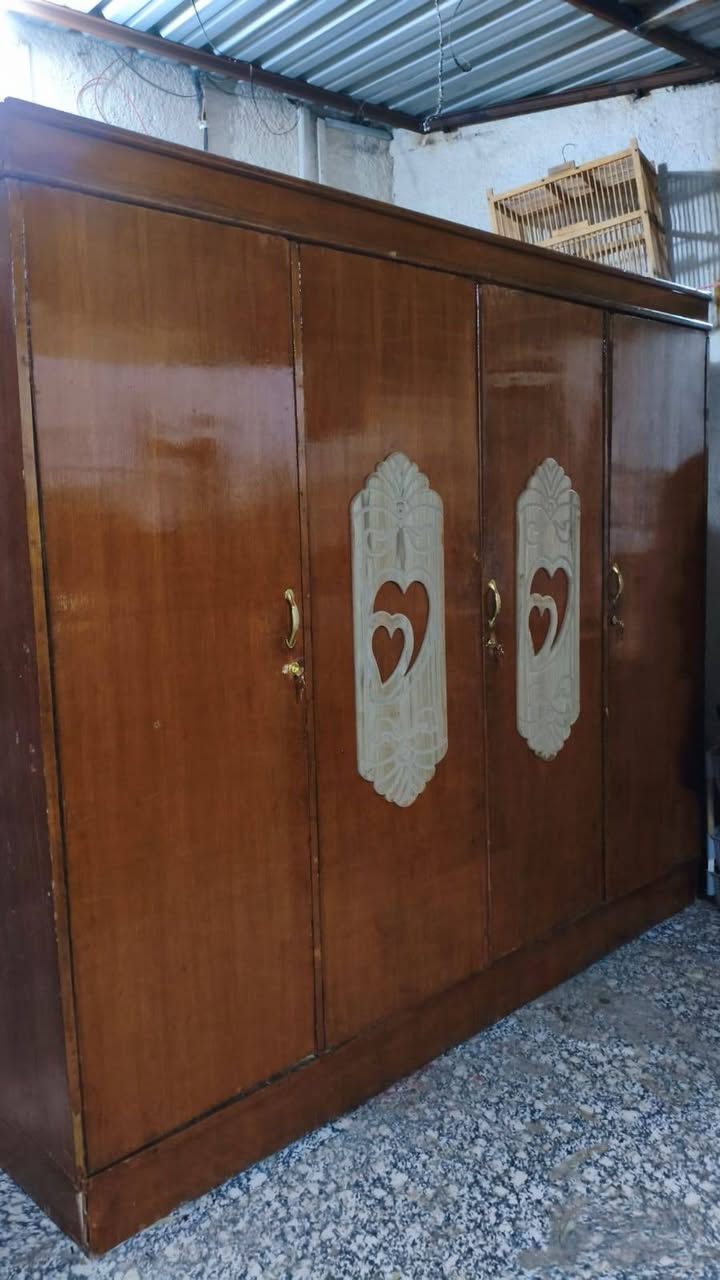 كنتور 4 باب كلش نضيف سعر 150 بي مجال للشراي والكنتور ابو 6 باب طابقين 250 بي مجال للشراي بيع مستعجل المكان القبله


**إذا كنت صاحب هذا الإعلان وتريد حذفه لأي سبب، رجاءا أرسل رسالة إلى الدعم الفني**