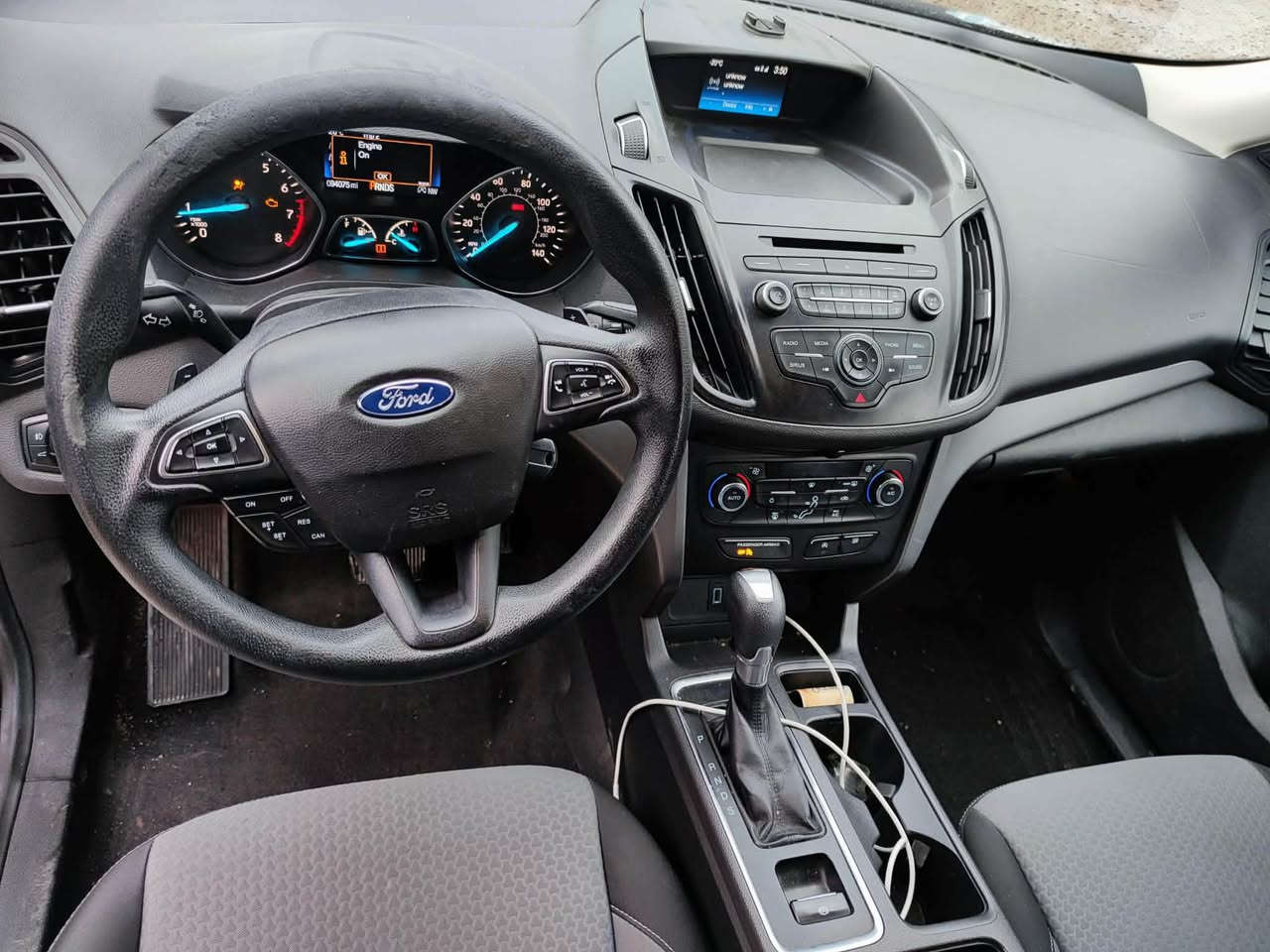 فۆرد ئیسکەیپ ٢٠١٧
پارچەیەک و پەڵەیە بێ ناوگرتن 
بێساردو شوخت بێ ئەیرباگ 
مەکینە ١٥ توربۆ 
سەیارەیەکی زۆر جوان و بێ مەسرەف 
مواسەفات se
٩٢ گەڵا و مەجال
سەیارەی ماڵ خۆمانە  
***********
*********** السليمانية, العراق
